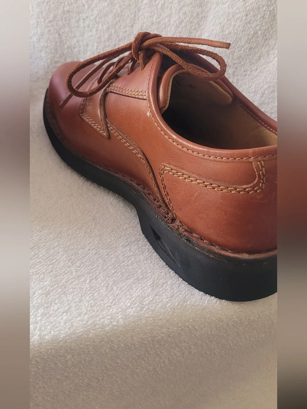 Clarks Men’s Brown Leather Active Air Vent oxford style Shoes Size 8.5 med